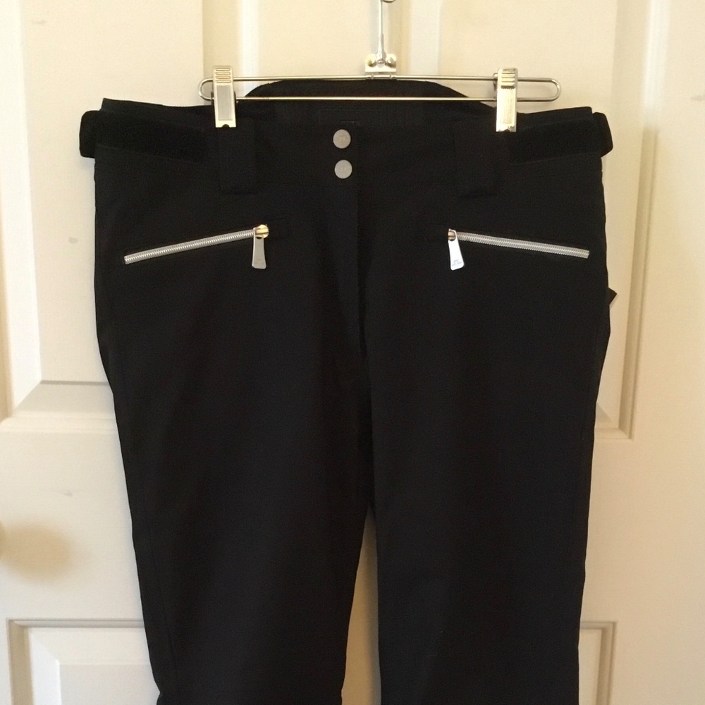 J. Lindeberg Ladies Insulated Ski Pants - Size Medium